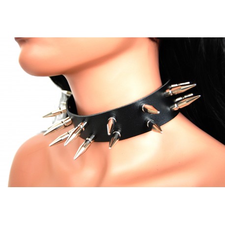 Kožený obojek s ostny