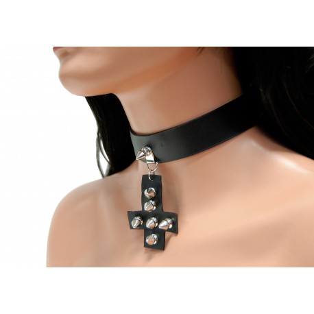 Kožený obojek s křížem