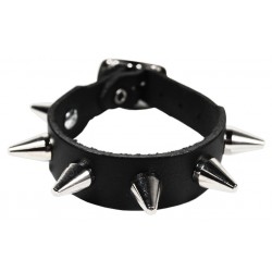 Kožený náramek s hroty