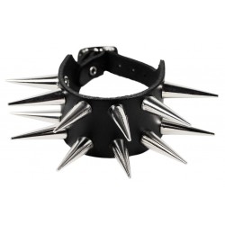 Kožený náramek s ostny