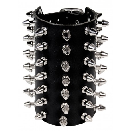 Kožený náramek s hroty