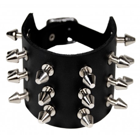 Kožený náramek s hroty