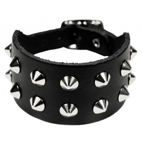 Kožený náramek se špičkami