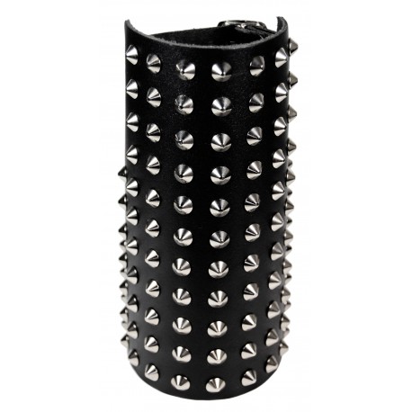 Kožený náramek s cvoky