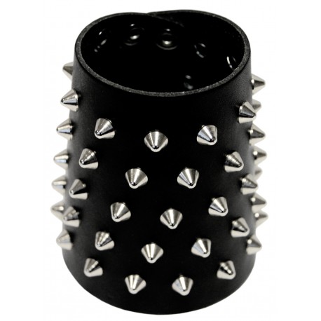 Kožený náramek na předloktí se špičkami